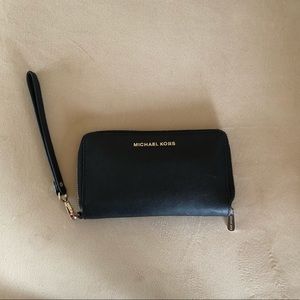 Michael Kors Leather Continental Wristlet Wallet